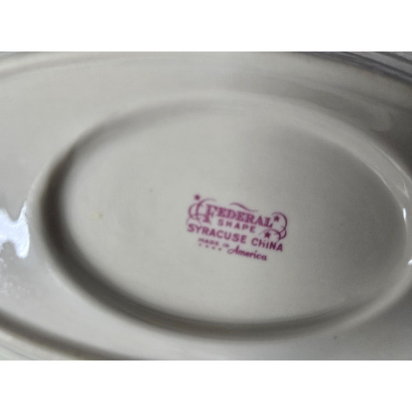 Vintage Syracuse Marietta Federal Shape Gravy Boat with Attached Underplate - Picture 3 of 3